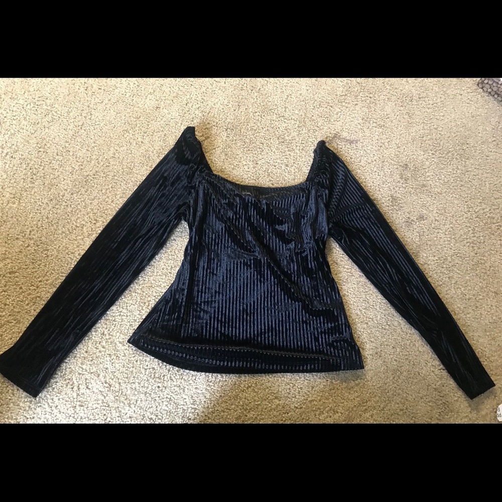 Black velvet top